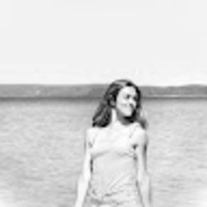 Meet your Posher, Elaine